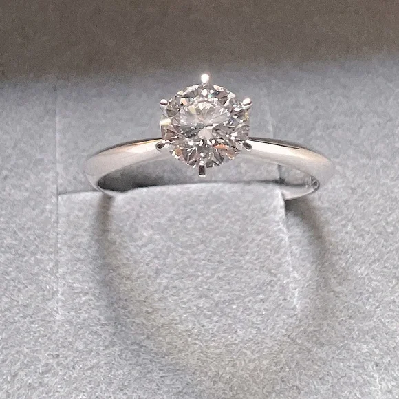 Elegant 6-Prong Tiff Style Diamond Engagement Ring 14k Solid White Gold with IGI